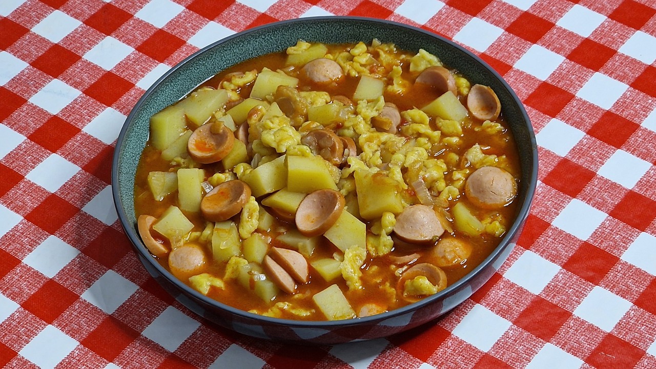 Another Popular Hungarian Budget Meal: Paprikash Potato