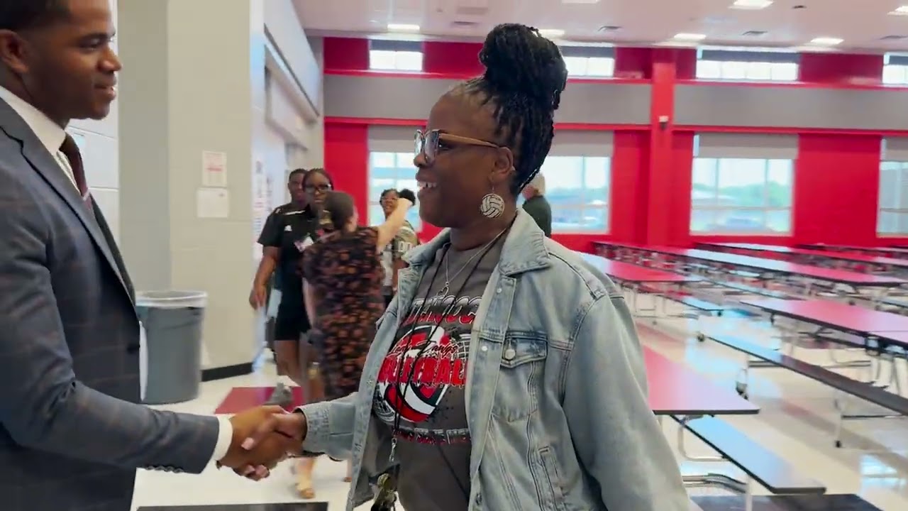 Welcoming Dr. Henson to Hitchcock ISD: Campus Tours