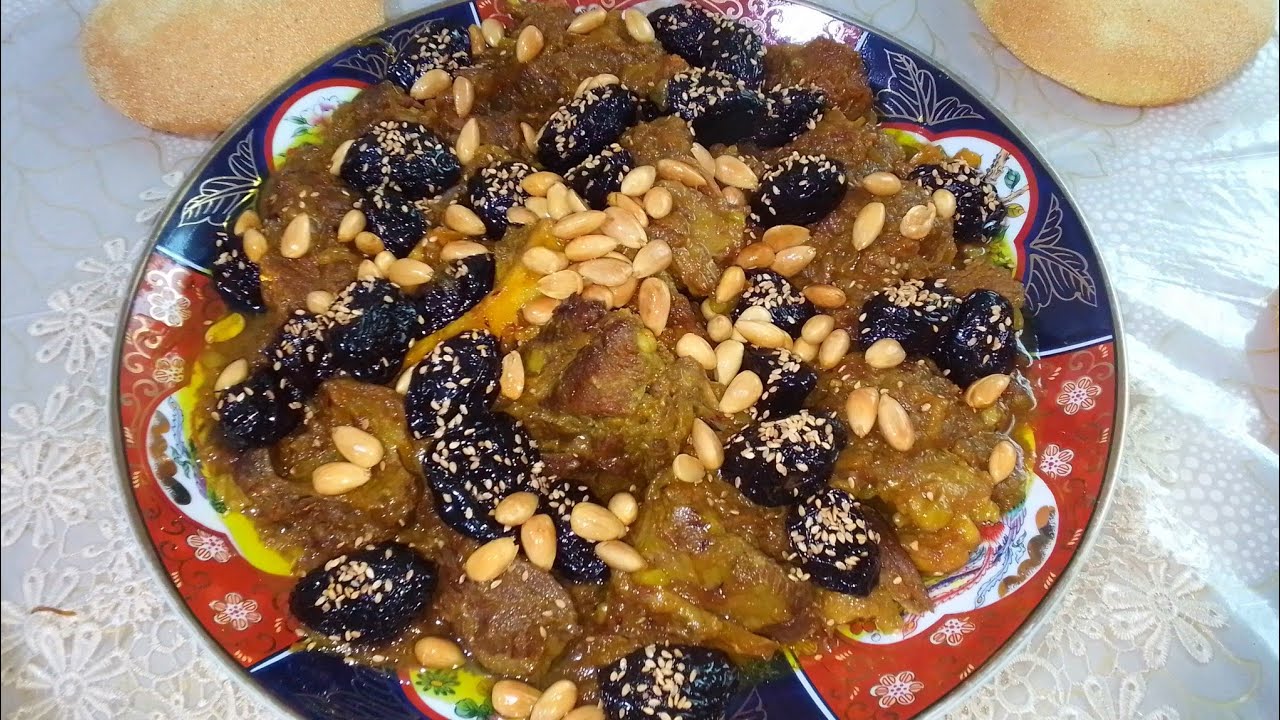 اللحم محمر بالبرقوق  على طريقة المغربية احسن من ديال الاعراس 