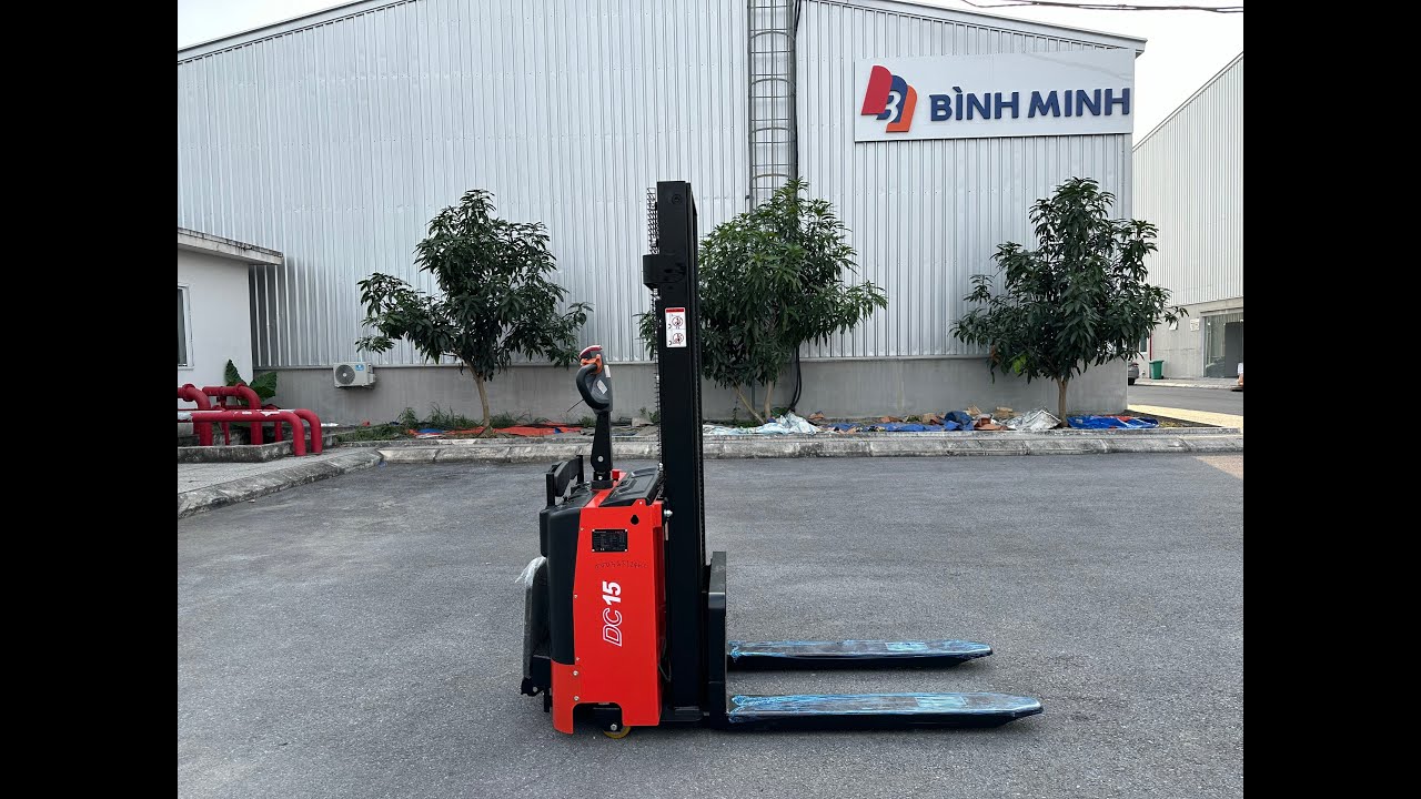 Xe nâng tay điện CDD15J- RE HELI, nâng Pallet 1.5 tấn nâng cao 3m.