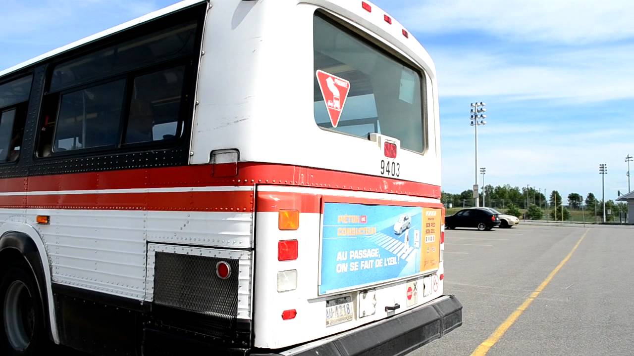 Transitfan Charters #2 (STTR NovaBus Classic 9403): All around tour of the bus.