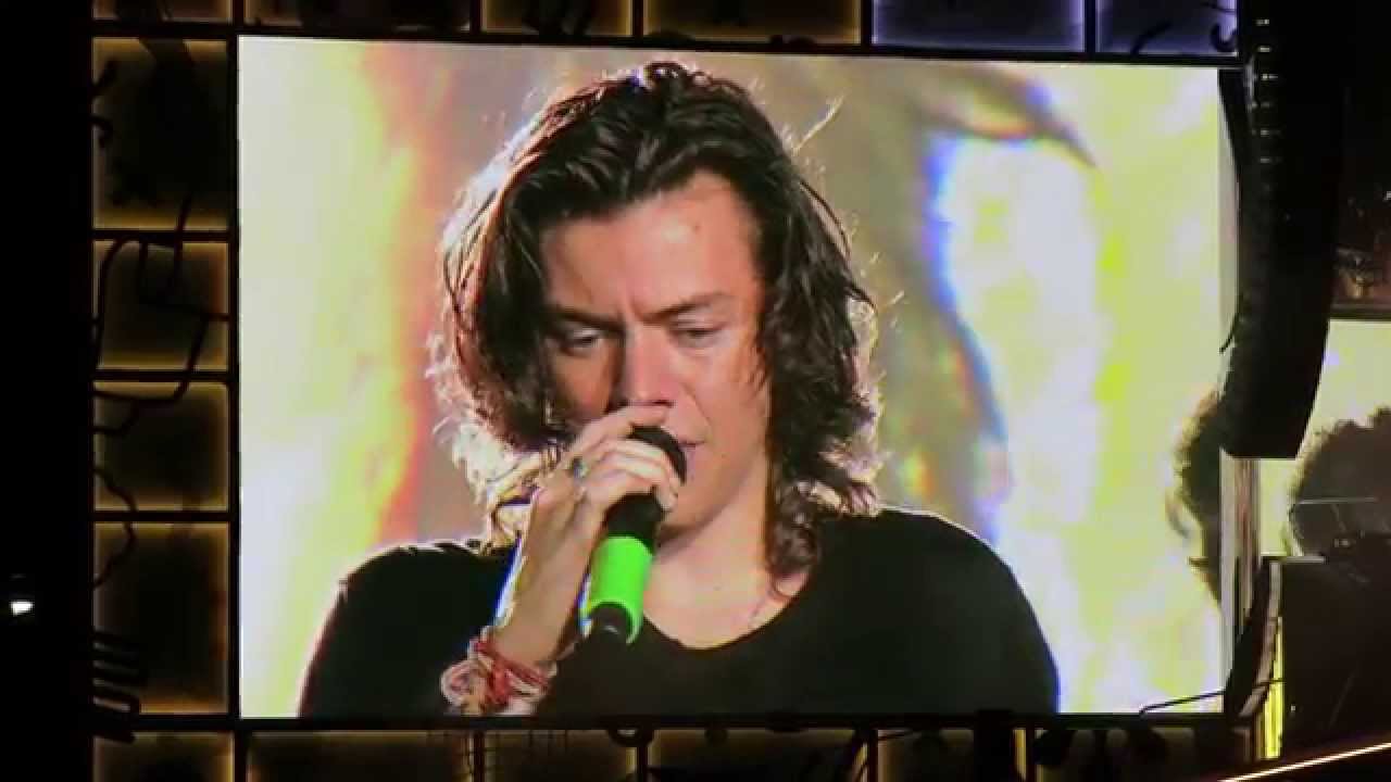 WHAT MAKES YOU BEAUTIFUL || One Direction OTRA Sydney 7 Feb 2015
