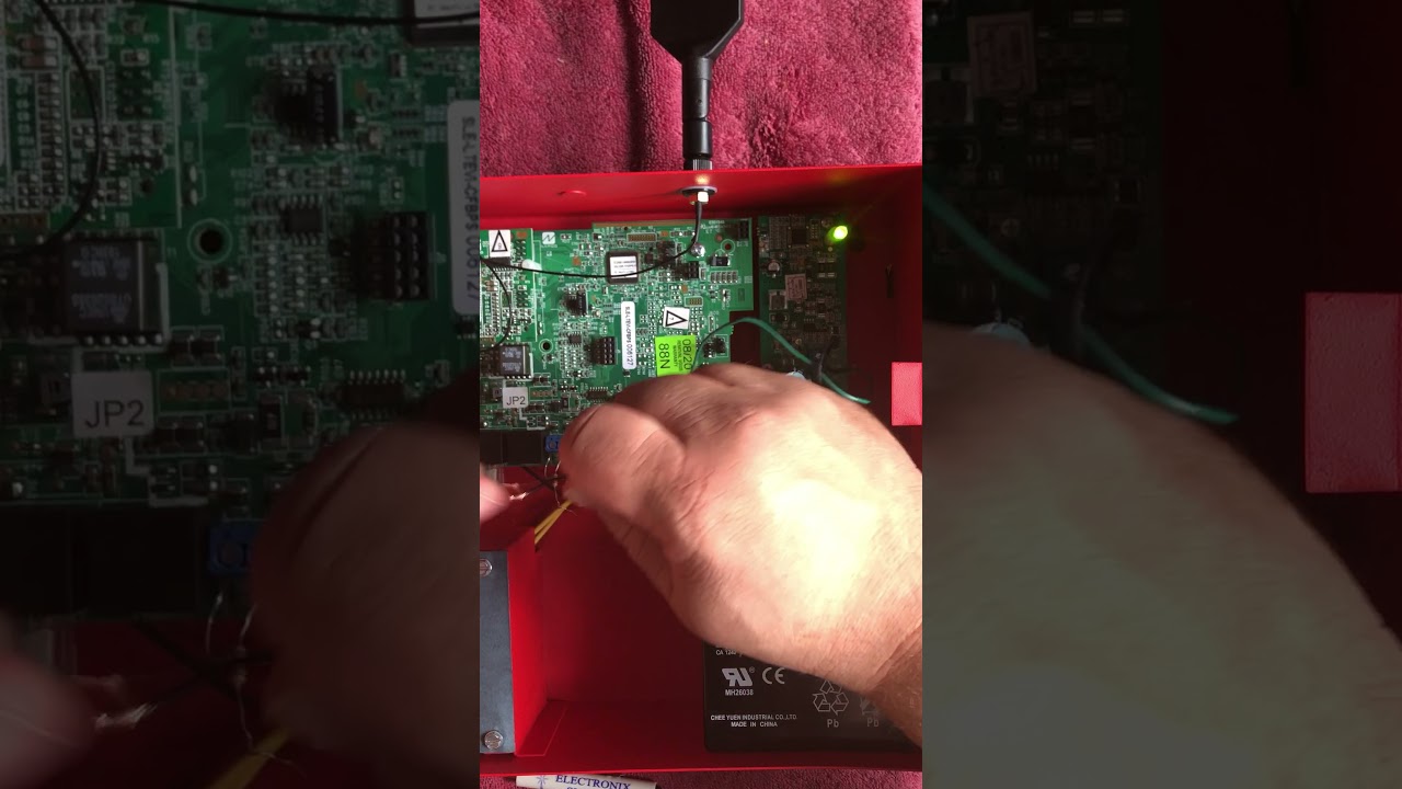 Monitoring the StarLink Communicator Power Supply to Trigger Local FACP Trouble