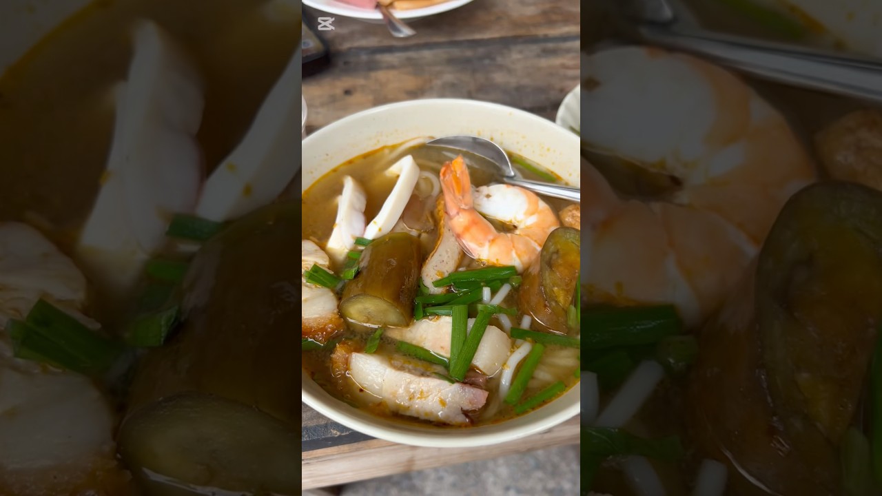 Vietnamese Fermented Fish Noodle Soup #food#foodie#streetfood#foodlover#foodblogger#bunmam#saigon