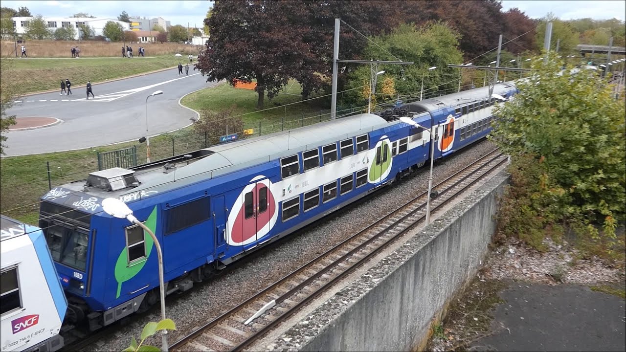 (RER D) Compilation sur les Z20500 IDFM depuis différentes gares avec énorme klaxon à 1:23 !