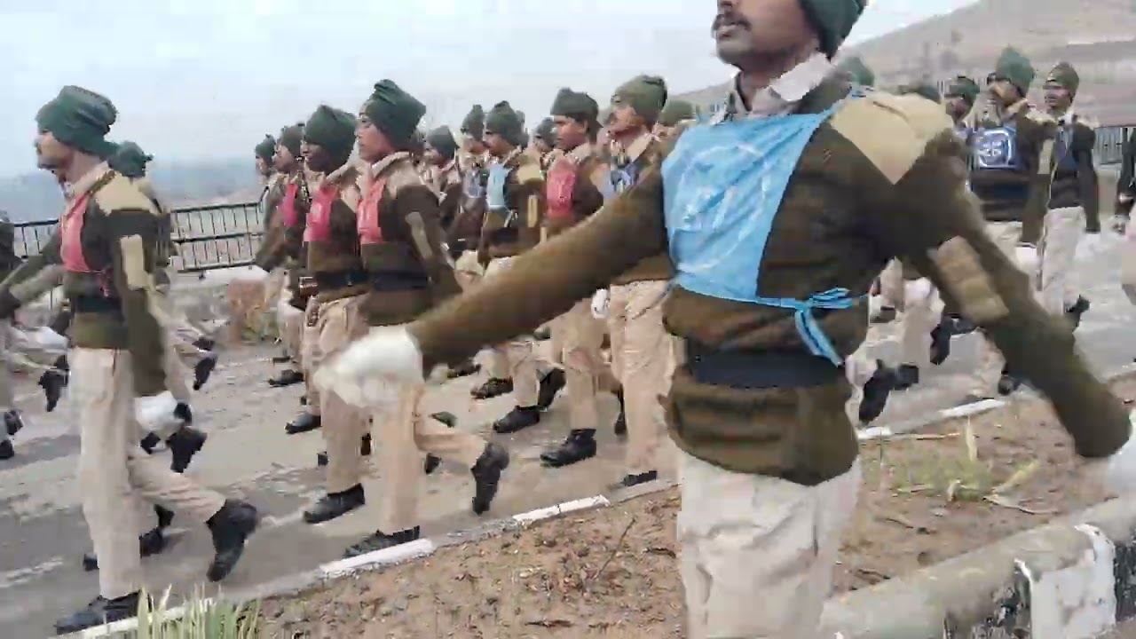 Crpf traning# pared ki, practice# Barf ki Thandi vadiyon mein#commando🔥💂‍♀️🇮🇳