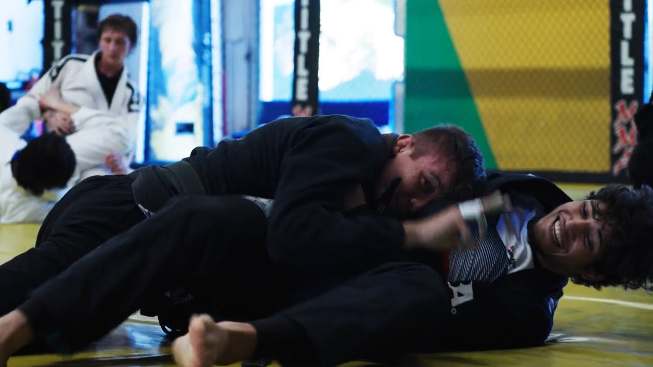 ‘The Hokage’ Fabricio Andrey Flow Rolls With Viral Loop Choke Specialist Alex Vieira