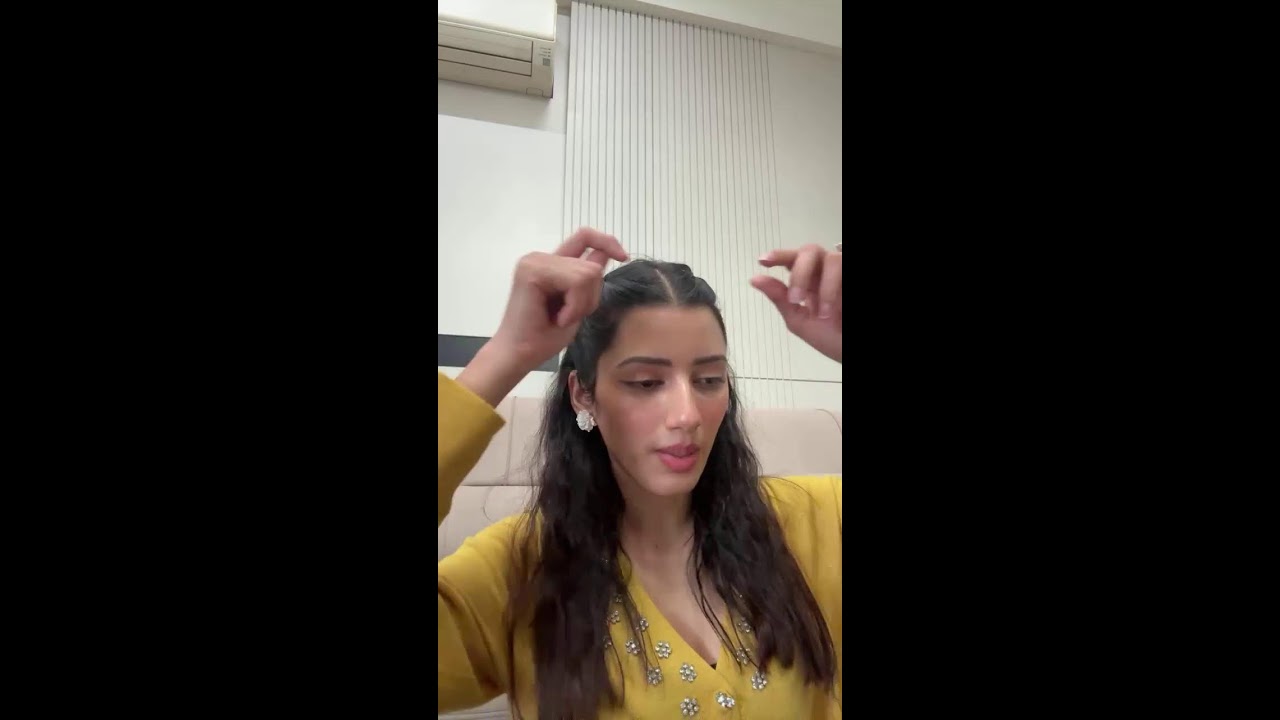 Neetu Bisht is live