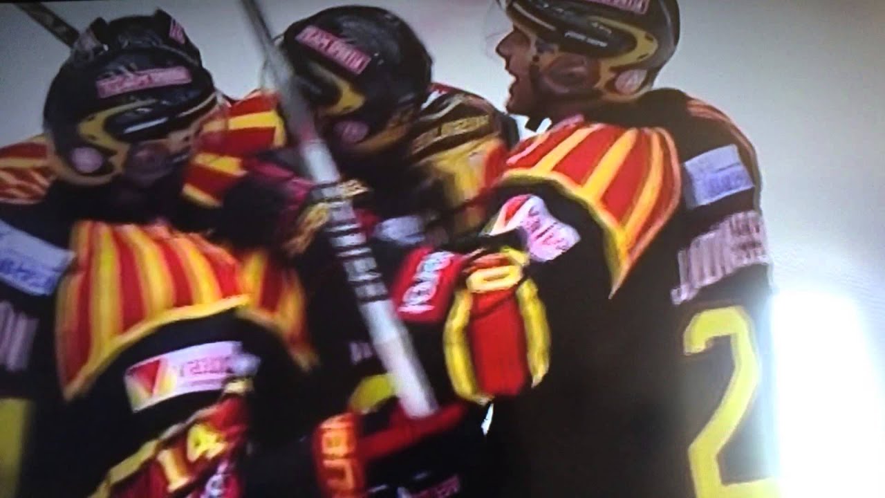 #12 Andreas Dackell Brynäs lagkapten SM guld 1993 & 2012 Dålig kvalitet
