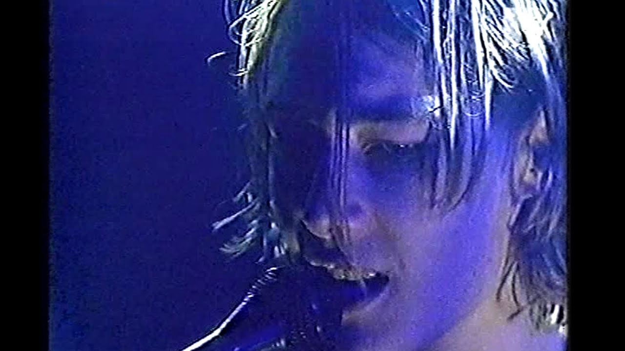 Silverchair - Abuse Me (Performed Live for MTV Europe) 1997