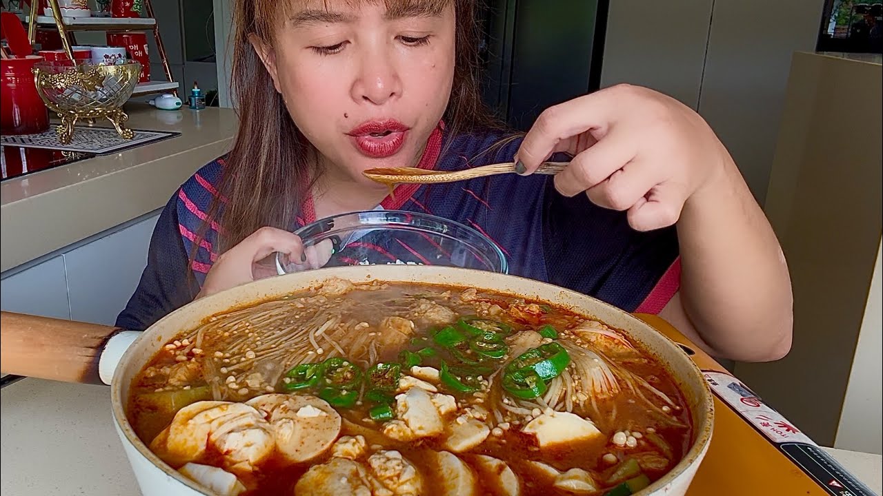STEW PORK MUKBANG | SUPER SARAP SA TAG ULAN