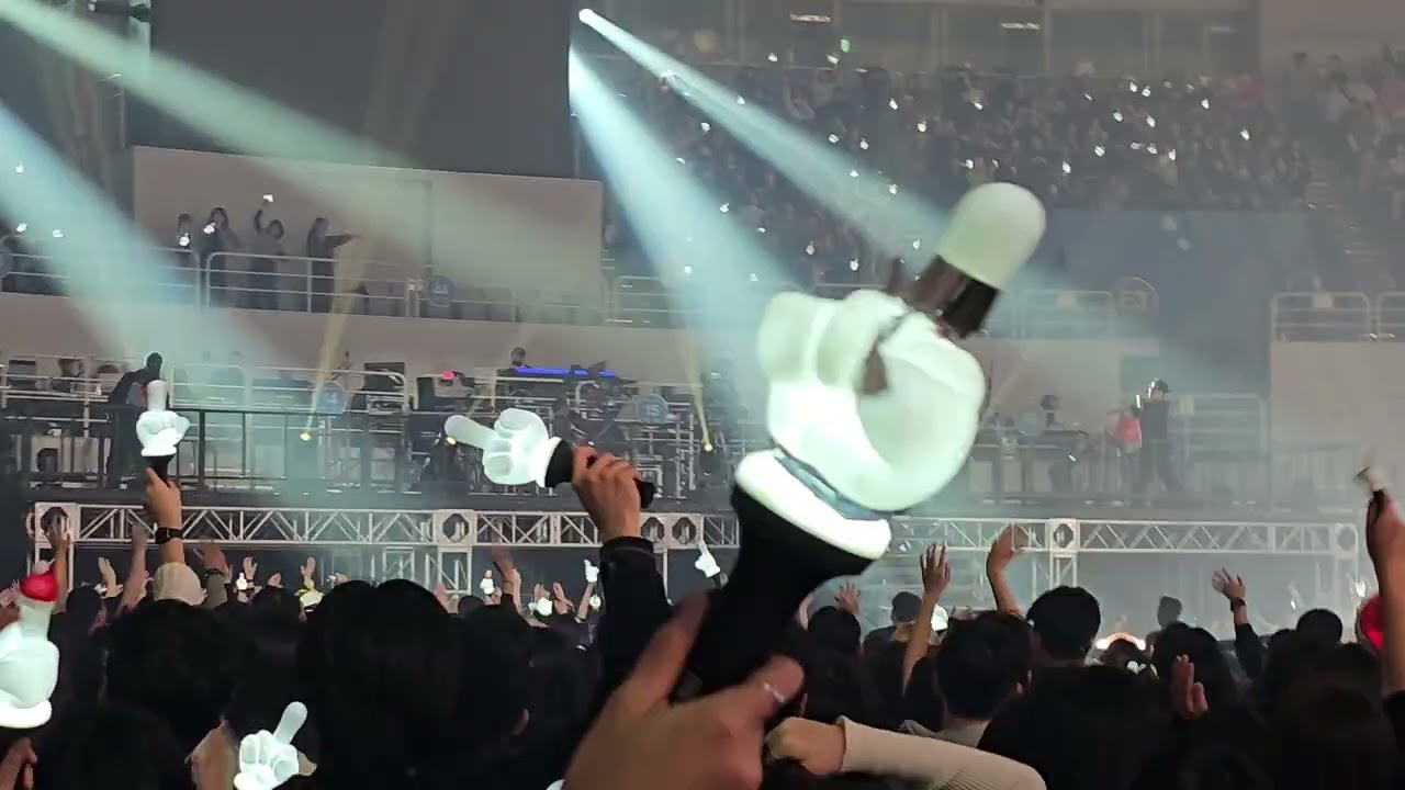[251227]에픽하이(EPIK HIGH) - 사진첩 / 2025 EPIK HIGH CONCERT
