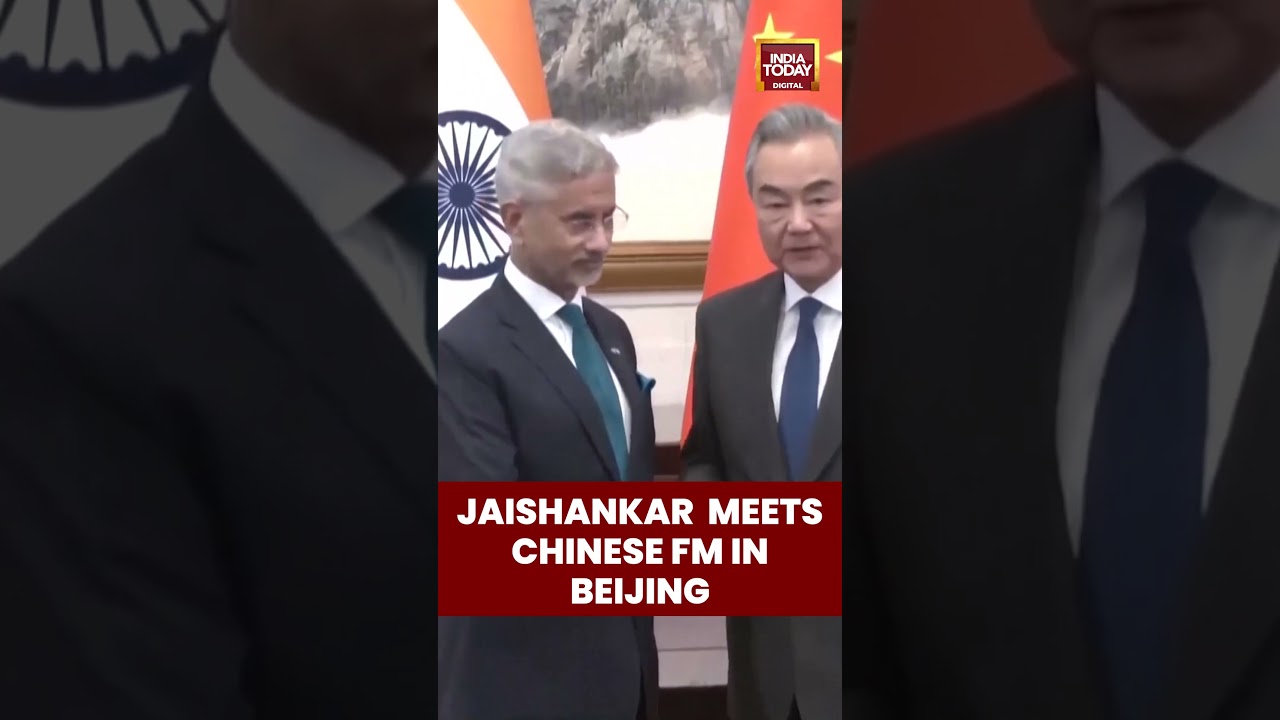 S Jaishankar Meets Chinese FM Wang Yi In Beijing | India Today