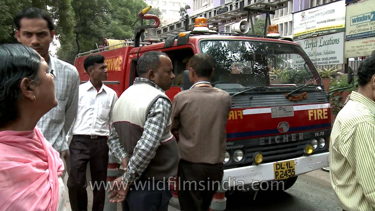 Major fire breaks out in Connaught Place!