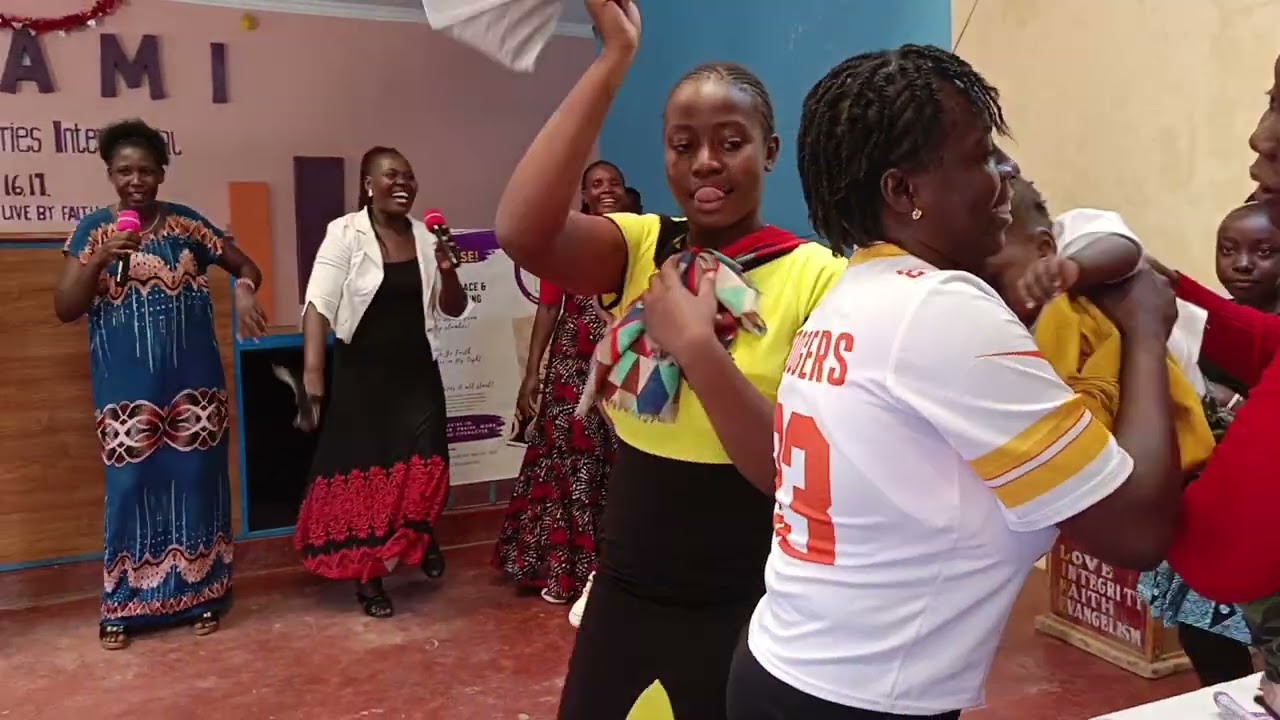LIFAMI PRAISE: EVERY BODY BLOW YOUR TRUMPET