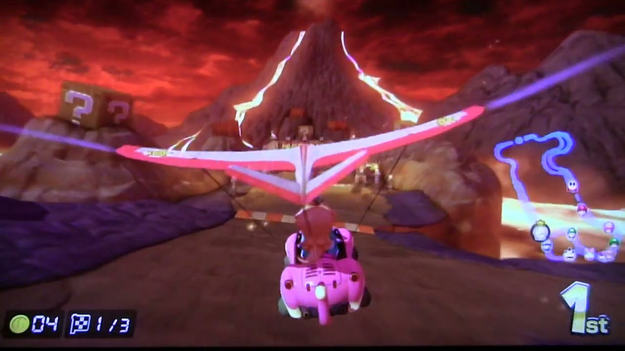 💫 Rosalina 💎 in Mario Kart 8 – Pink Style | 🌋 Lightning Cup (Grumble Volcano)
