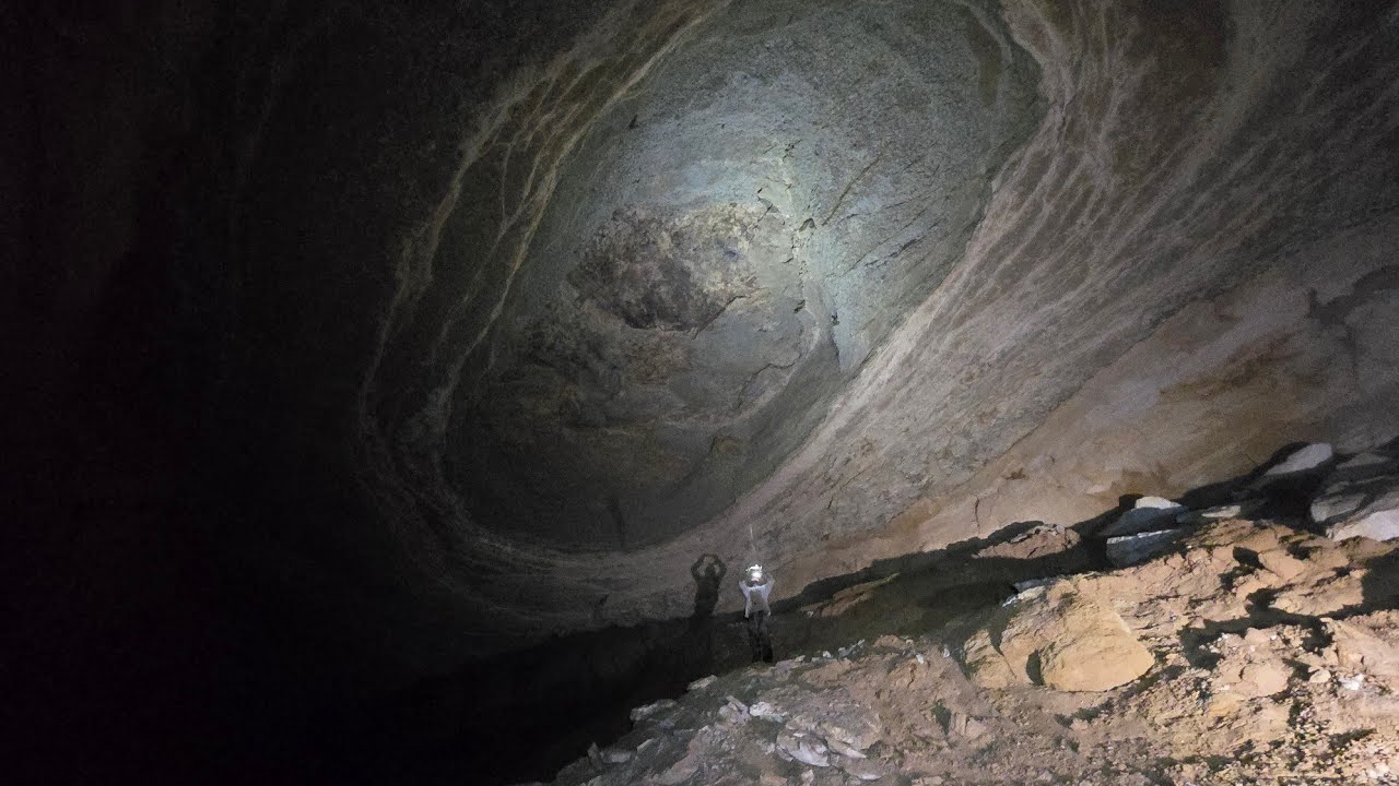 16 mile borehole cave by the river