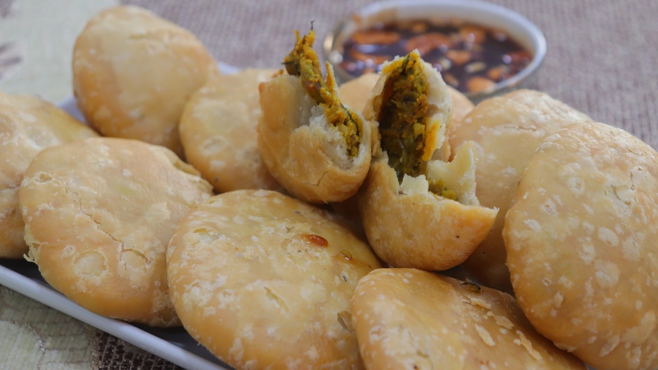 Halwai Style Matar Kachori Recipe | Perfect Crispy Kachori | Ek Baar Banayi Toh Baar Baar Banegi |