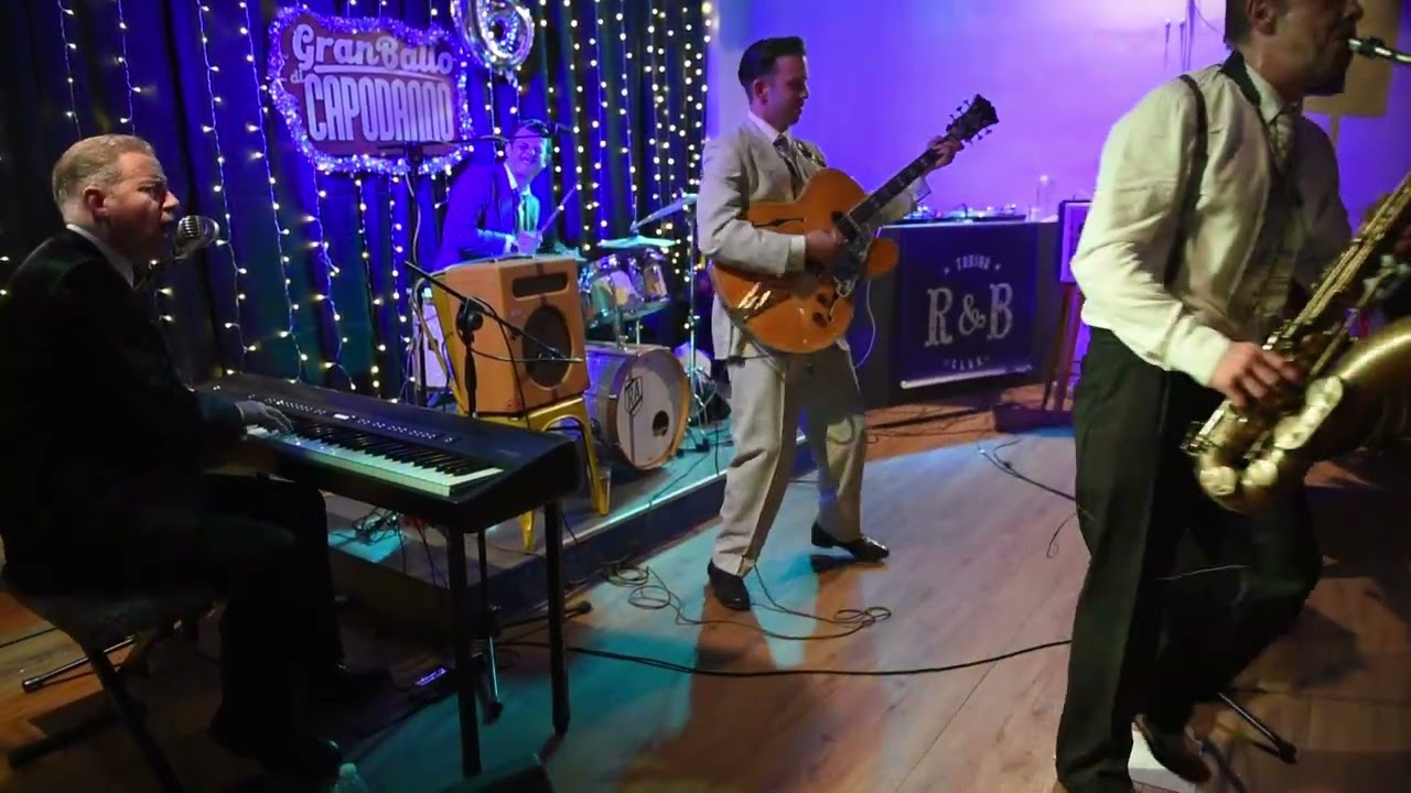 The Cool Groovin Five - The Train Kept A Rollin