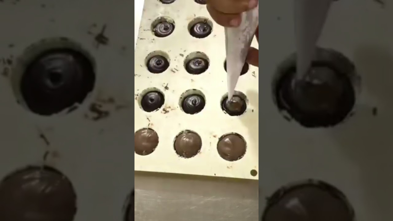 Let's try something new coffee flavour homemade chocolate 🍫🍫🍫 