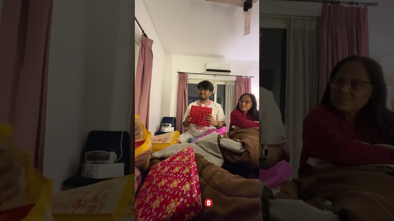 রাতের বেলায় সুকান্তর বাড়ি গিয়ে ঠেলে উঠলাম,গ্রাম থেকে মুলো ডাব,অনেক গিফ্ট এনেছে বলে 🫢