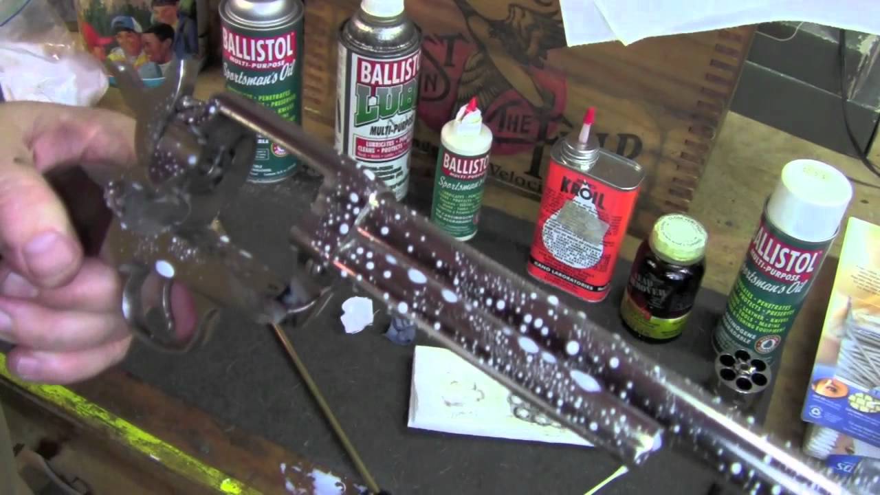 Чистка ковбойских ружей с чёрным порохом. Часть 3. revolvers.mov