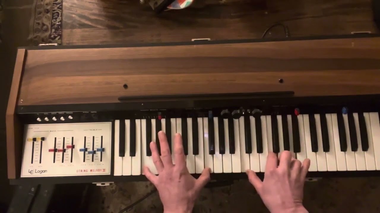 Logan String Melody 2 vintage Synth