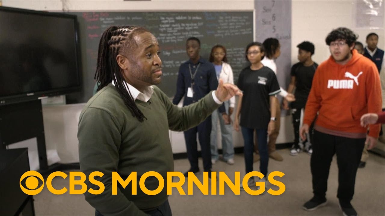 Memphis teacher selected as winner of the 2025 Music Educator Award
