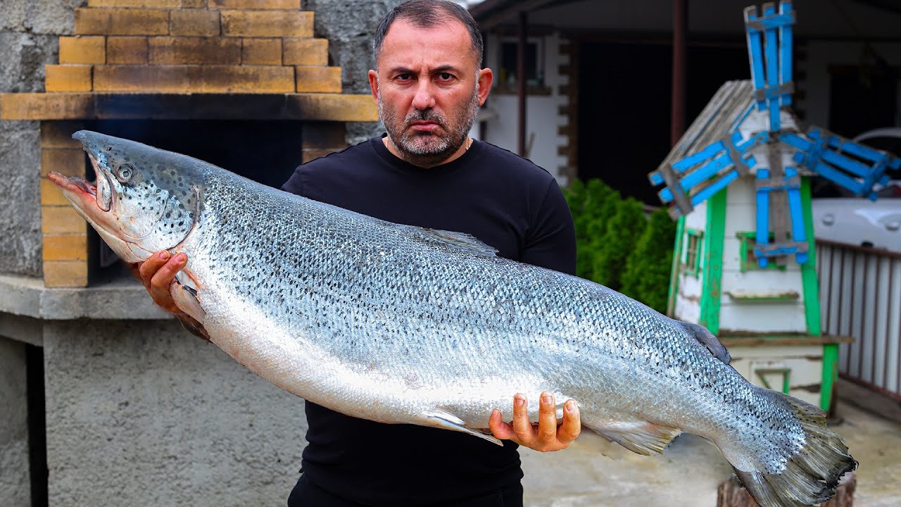 SALMON BAKED in SALT.