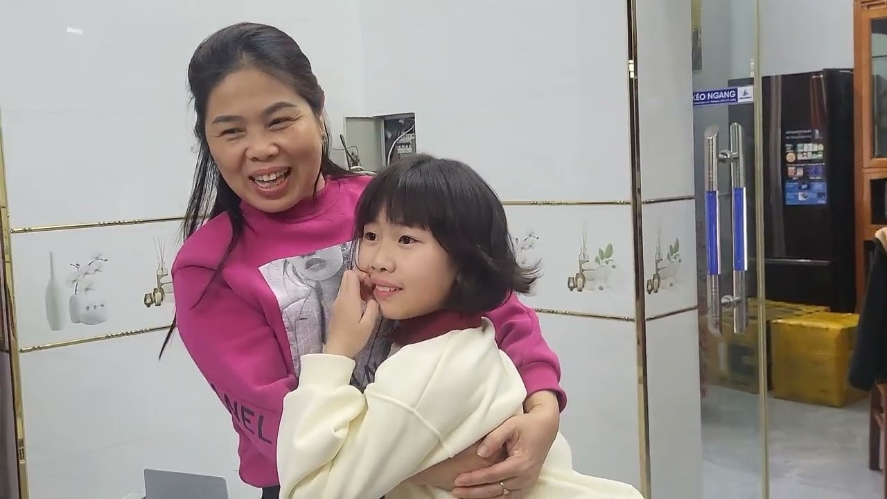 🇨🇦ÔNG BÀ NỘI VÀ BÀ HƯƠNG TIỄN NHÀ MỲTON QUAY LẠI CANADA 