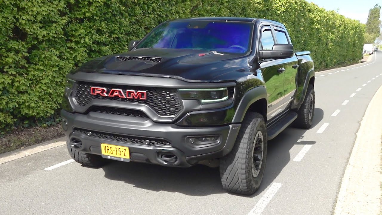 Dodge RAM 1500 TRX 6.2L Supercharged Hemi V8 - Drag Races, Exhaust Sounds & Accelerations!