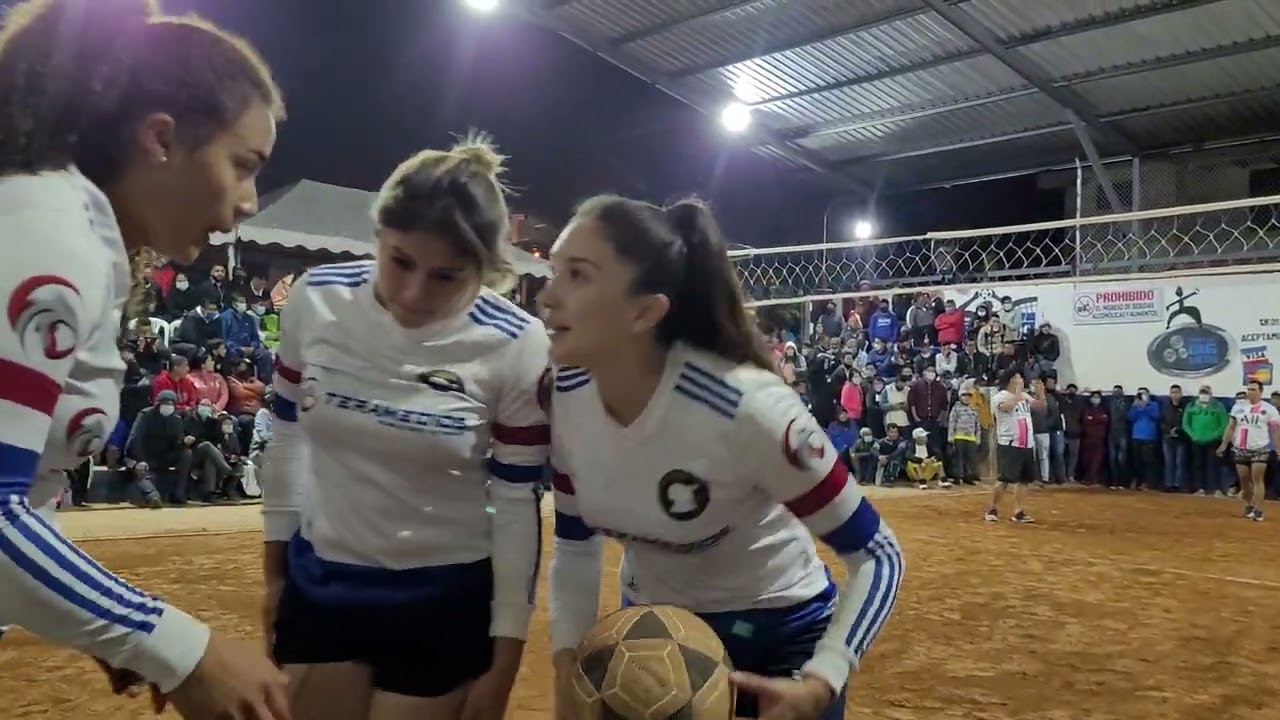 ALFONSO OBREGON VS KAREN FRAGA/Partidazo de Ecuavoley Mixto/Full Accion