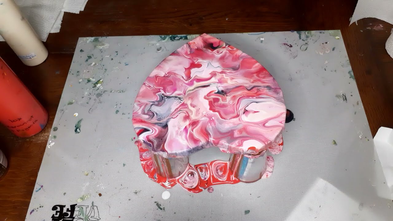 # 2 rotes Herz Acrylic pouring