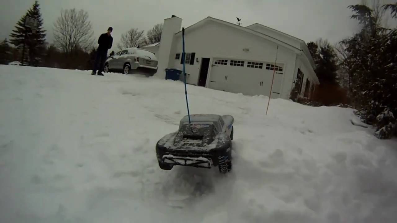 Traxxas Slash 1/16 snow