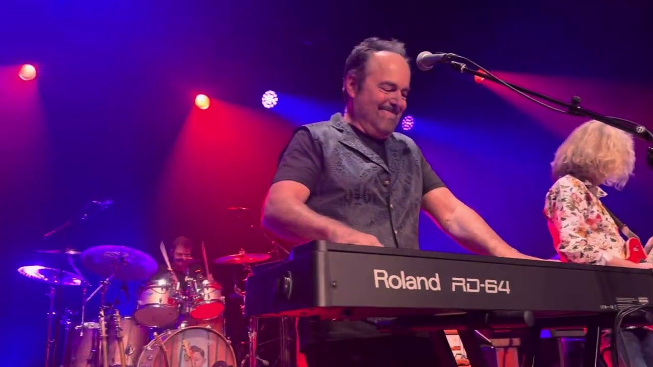Neal Morse and Resonance (with Roine Stolt) -  Red colored glasses/ Stranger in your soul (live)