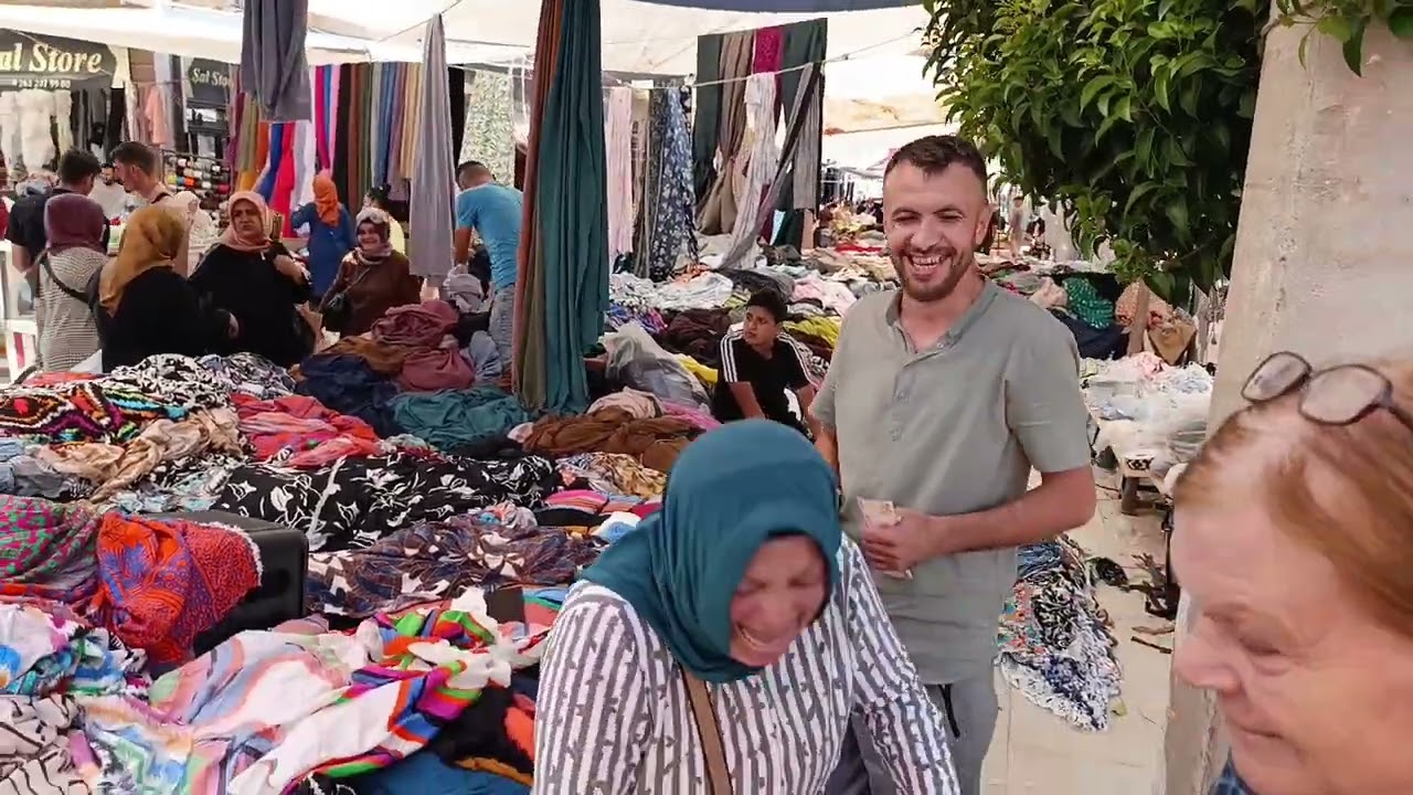 ALANA HELAL OLSUN ÇALANA ÇÖP KAMYONU VURSUN 😂 (PAZARDA ŞARKILARLA SATIŞ)