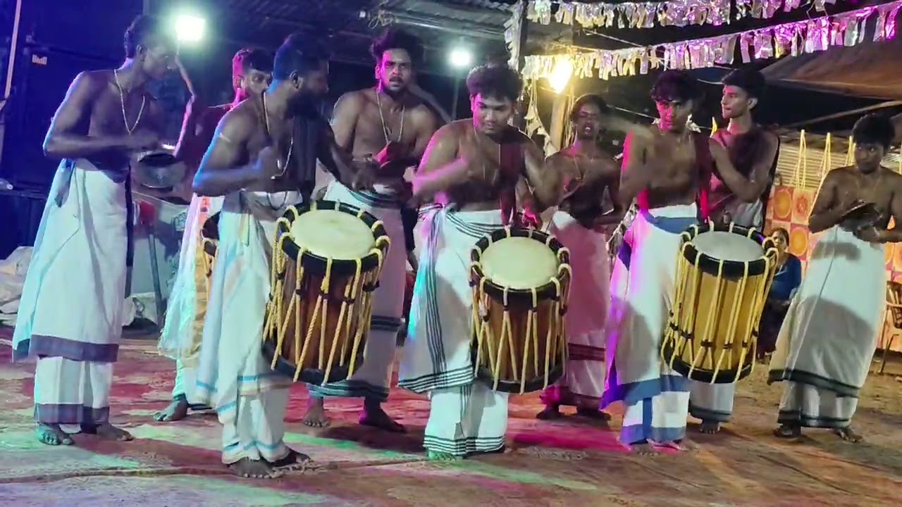ചെണ്ട മേളം 