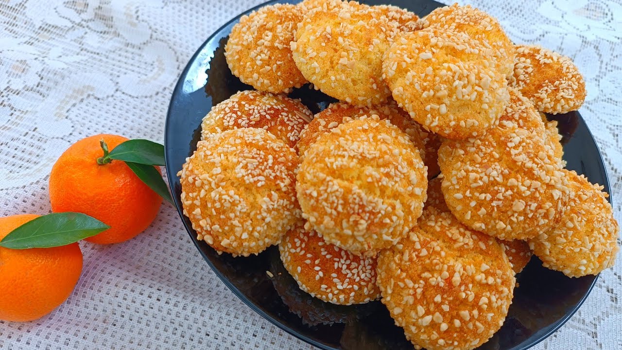 أسهل و اسرع حلوة لشرب الشاي بدون زبدة و لا دقيق  بمذاق البرتقال بمكونات عندك في البيت هشيشة كذوب