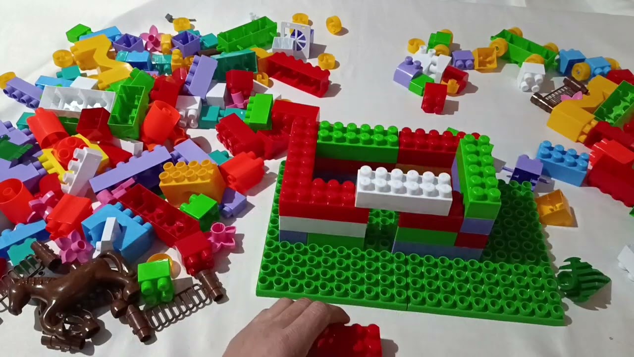 Satisfying LEGO House Build | Colorful Blocks Relaxing Video