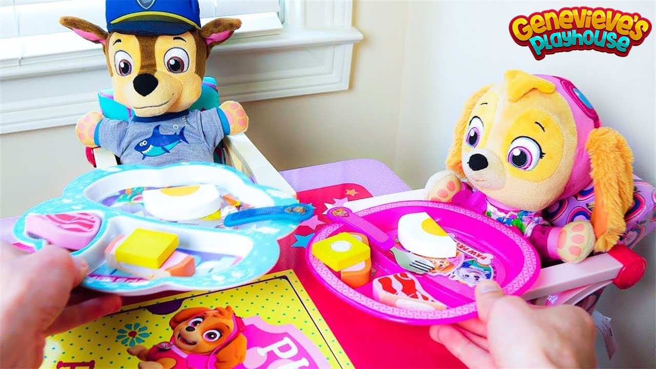 Paw Patrol Skye и Chase веселого дня на детской площадке!
