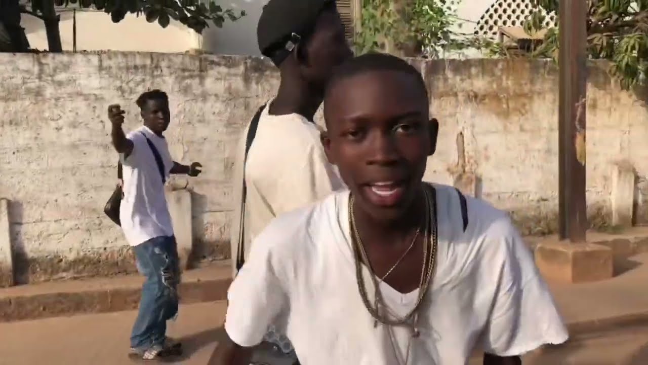 Hip-Hop Casa _-_ DCSK Feat Lb 777 ( Ce Ci N'est Pas Un Clip )