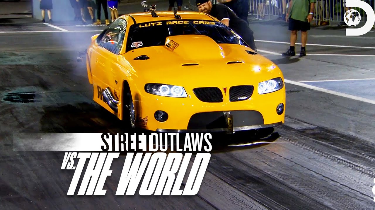 Jeff Lutz Leaves Dan Johnston in Smoke | Street Outlaws vs. the World | Discovery