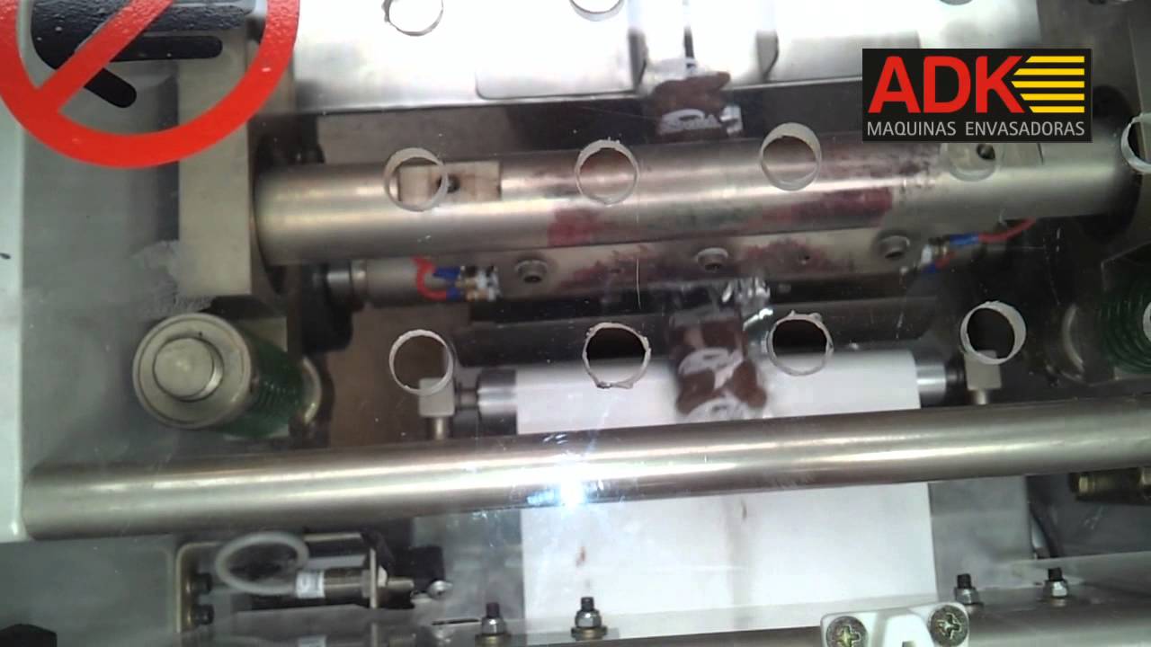 ADK Basset 2E (H402-s) - Envasado de Conejos de chocolate