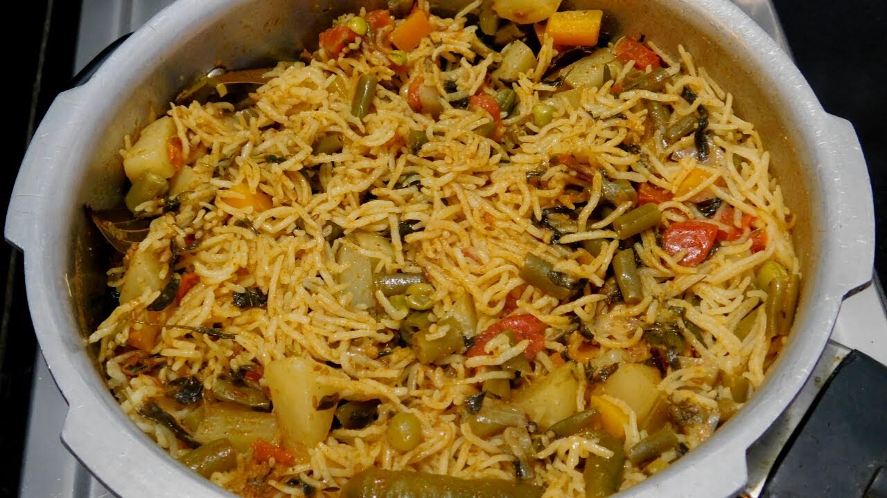 Veg Biryani || Quick & Easy Veg Biryani in Pressure Cooker || Vegetable Biryani ||