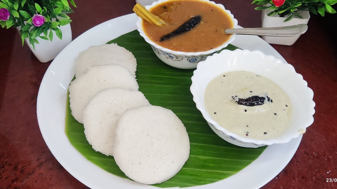 Restaurant style सुपर soft और मुंह में घुल जाने वाले इडली और सांभर कैसे बनाएं #food #mycooking#food 