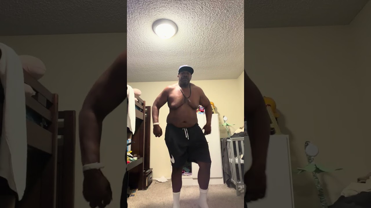 Burpee time! #weightloss #weightlossjourney #calisthenics #burpees 