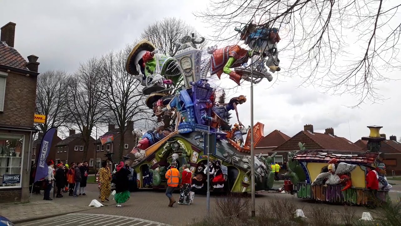 Carnavals optocht Hoeven 2020