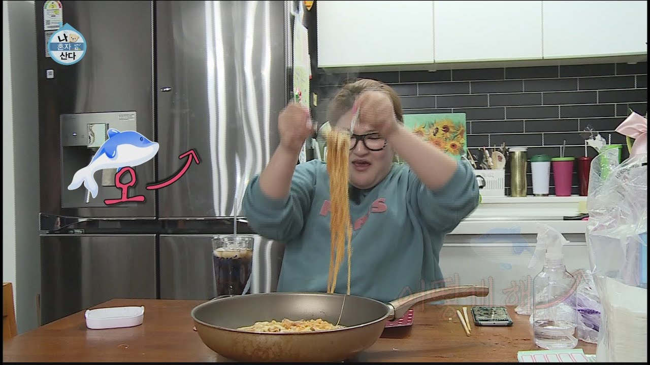 [I Live Alone] 나 혼자 산다 - Lee Gook Joo, to make Spaghetti pizza, a great success  20160108