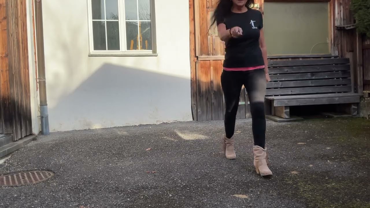 Be You - Line Dance Demo & Teach (deutsch & English)