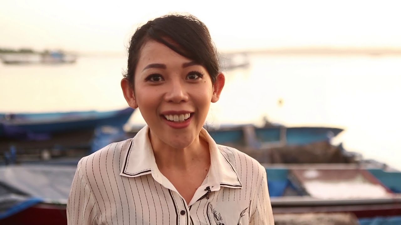 Menjunjung Adat di Pulau Sejuta Pesona